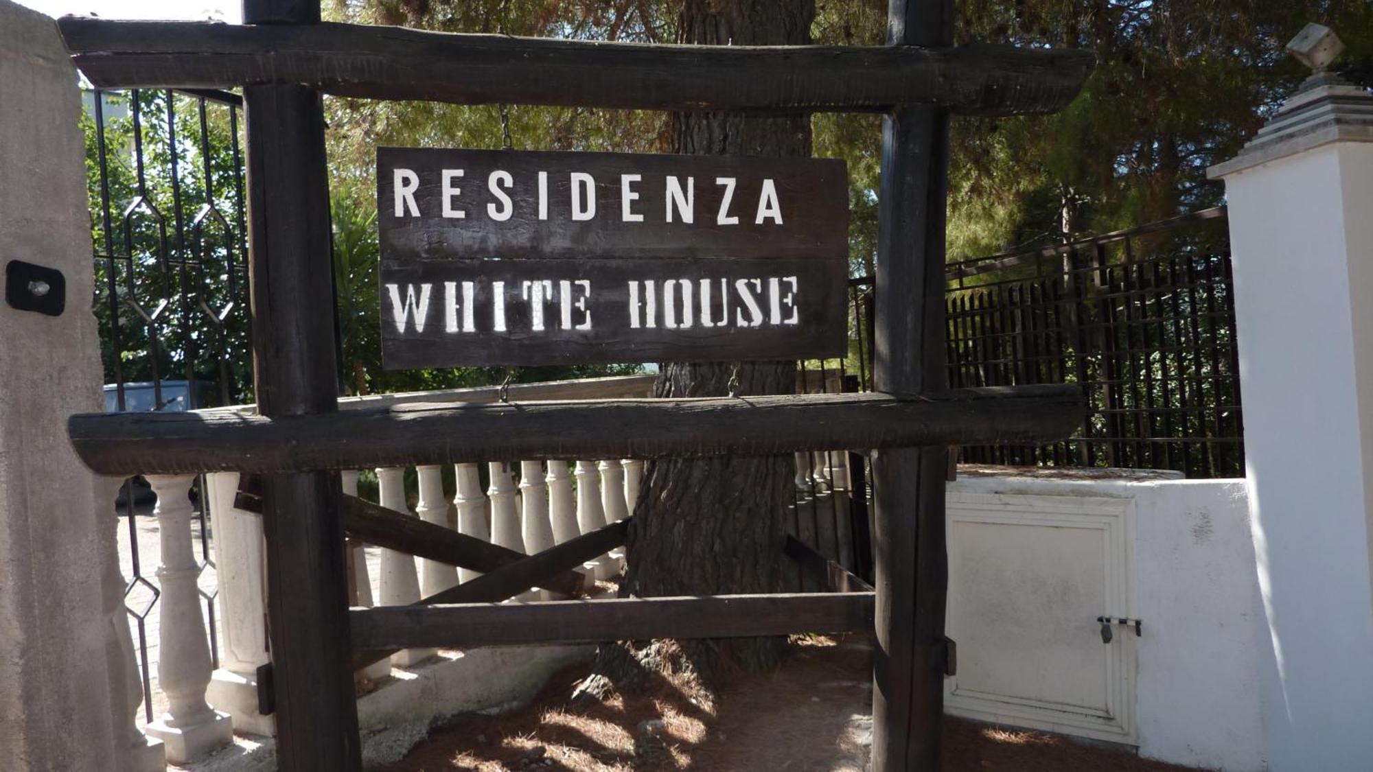 B&B White House Peschici Exterior foto